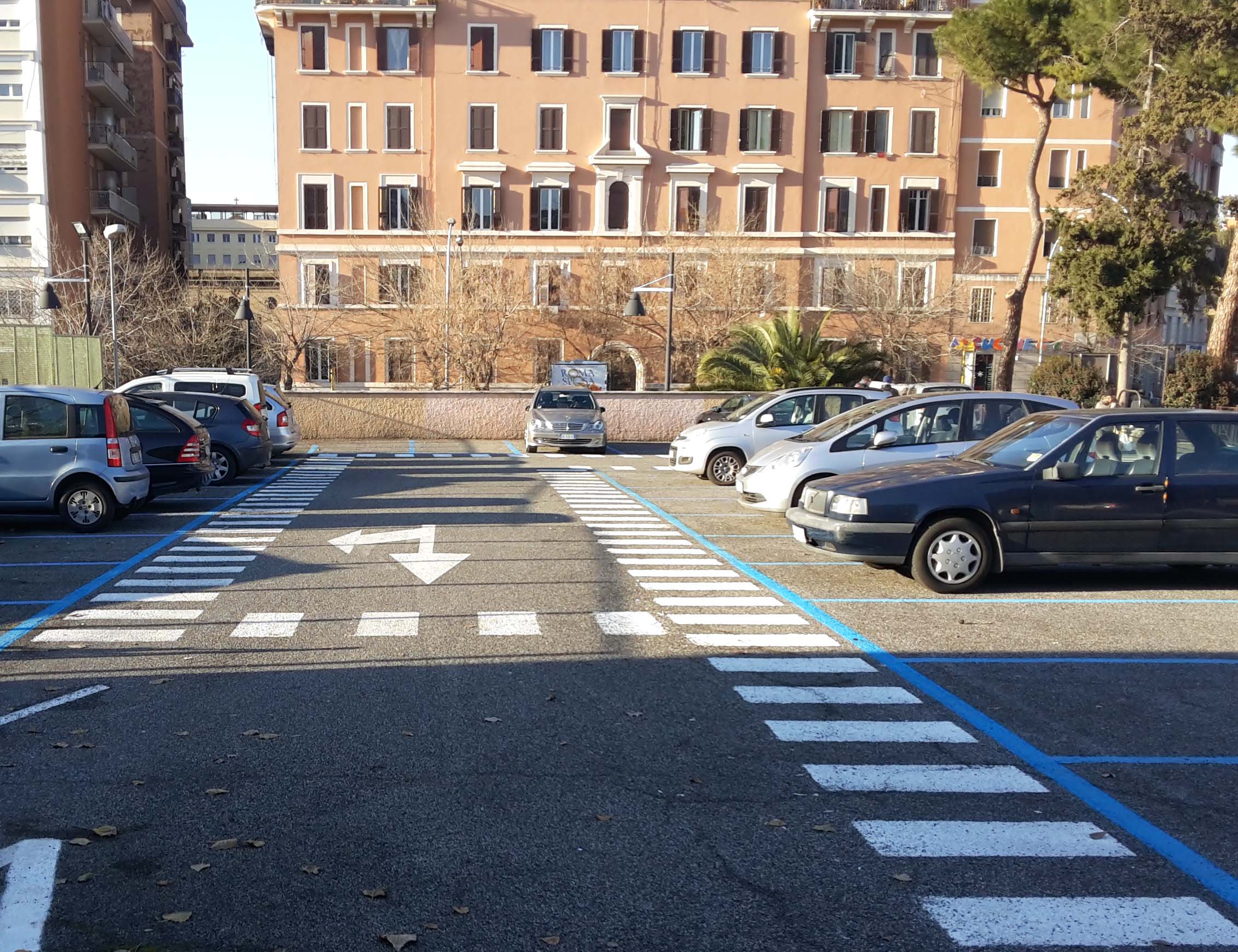 foto parcheggio